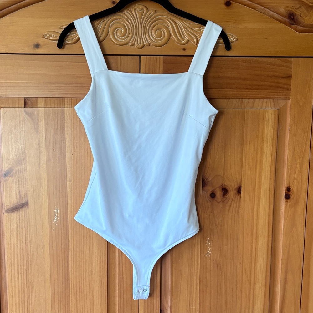 🌟HP🌟ReoRia Square Neck Tank BodySuit - Picture 4 of 11